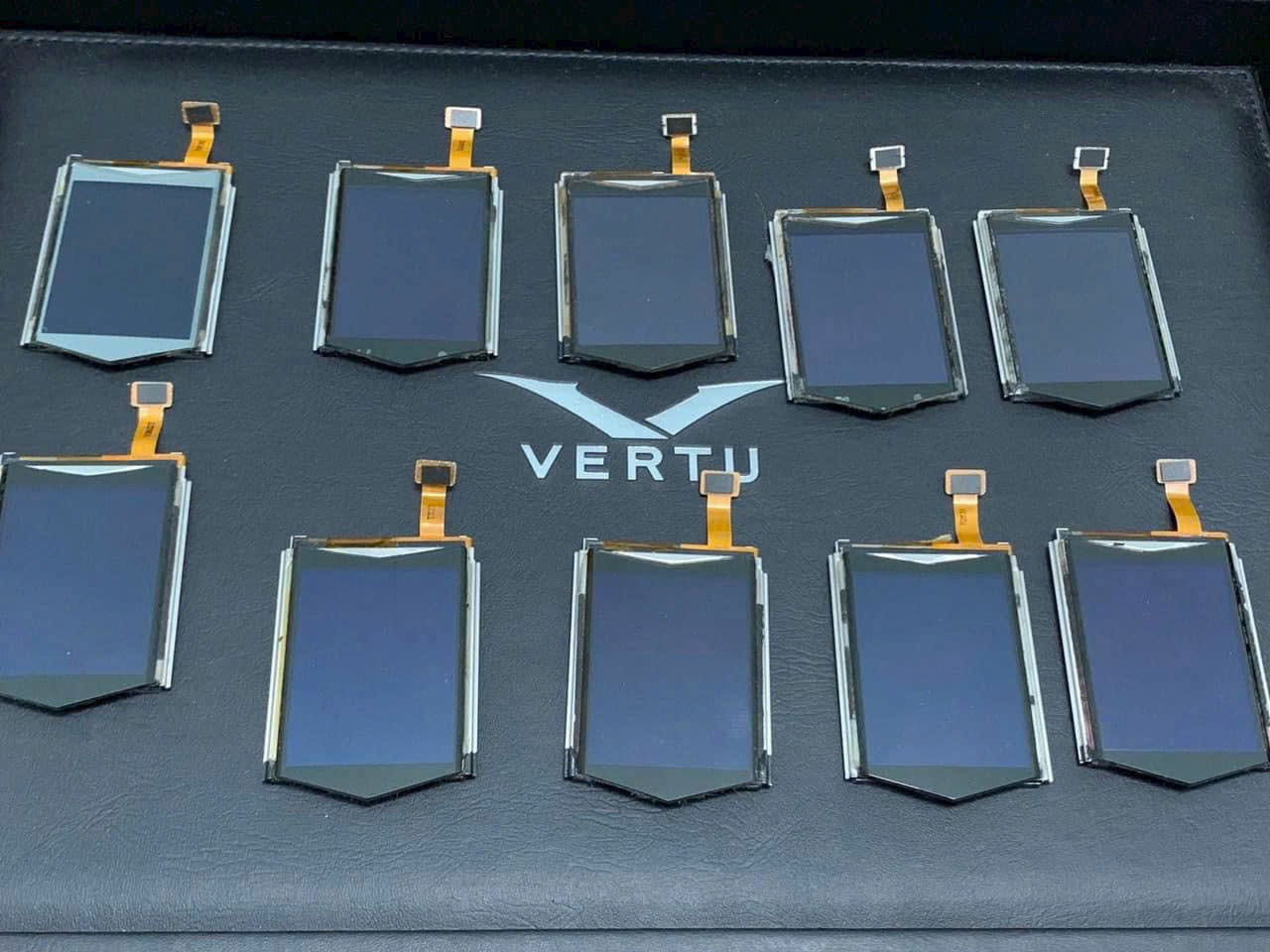 Màn hình Vertu chính hãng